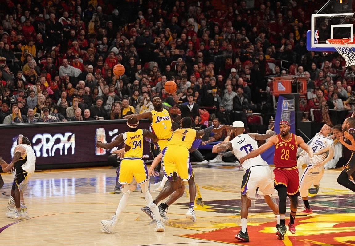 2021NBA焦点战：湖人骑士巅峰对决，伤病与年轻力量较量(图1)