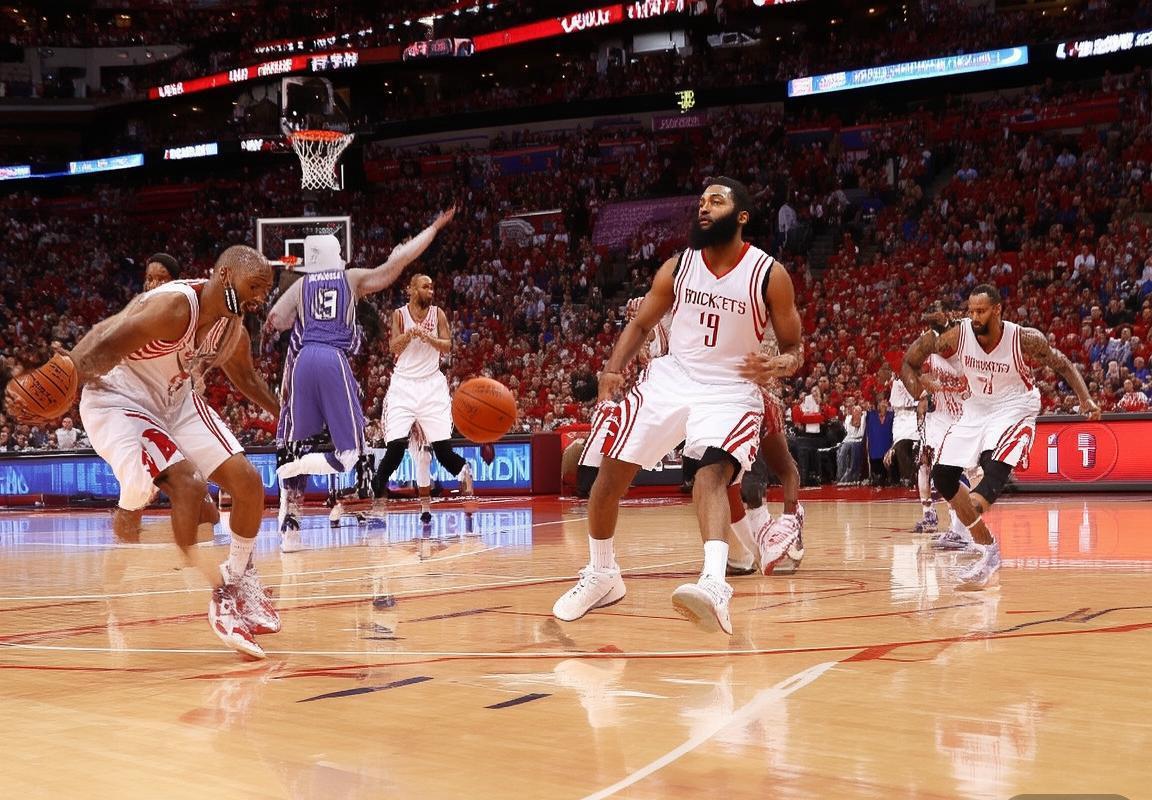 火箭队三分狂潮击溃国王，哈登保罗双星闪耀逆袭胜局(图1)